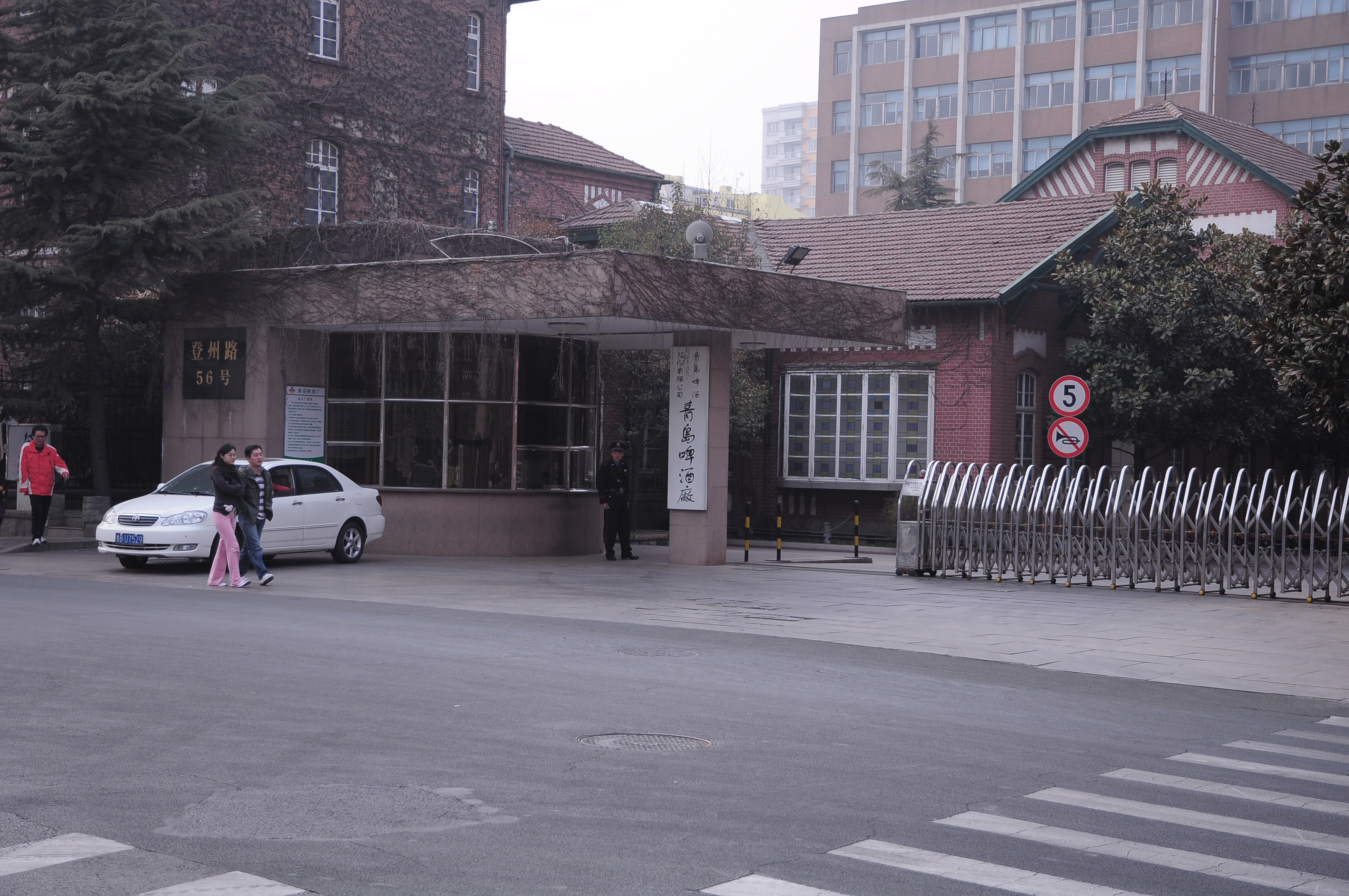 扬州青岛啤酒厂待遇怎么样啊?-我想知道怎么样