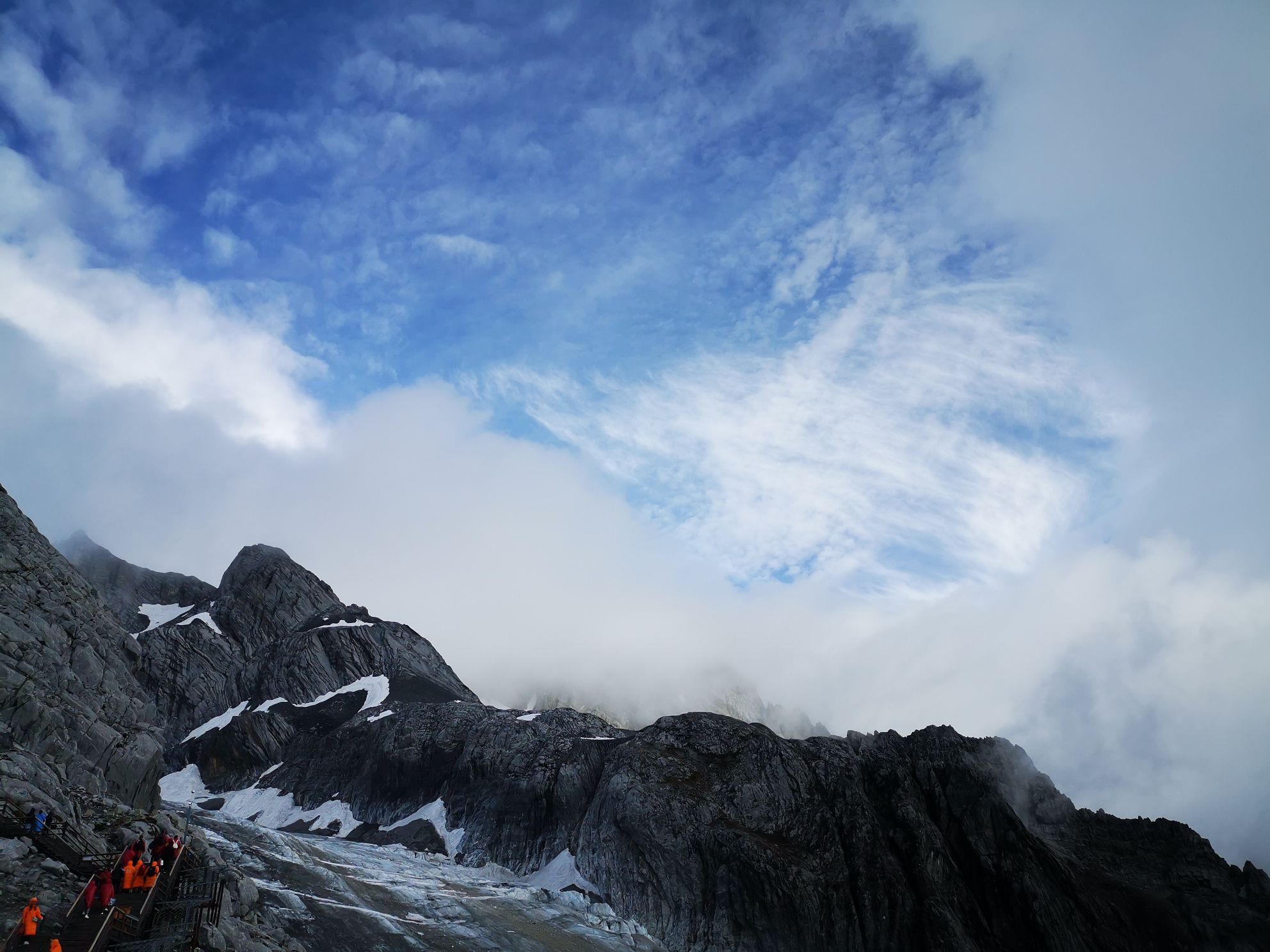 七月份去爬玉龙雪山,要带什么衣服?-丽江旅游问答 【携程攻略】