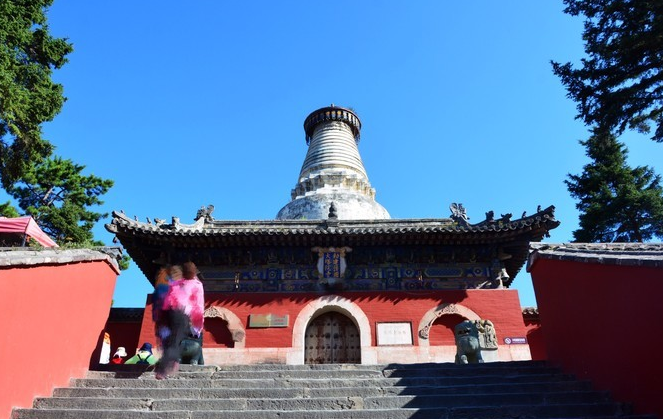 朝圣五台山,离"佛"的世界更近一步,夜宿普安寺旁礼和客栈!