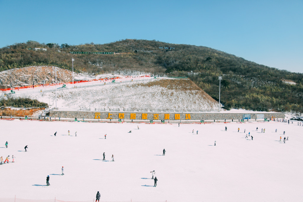 江浙沪周边滑雪胜地,安吉云上草原,承包你的冬季限定快乐!