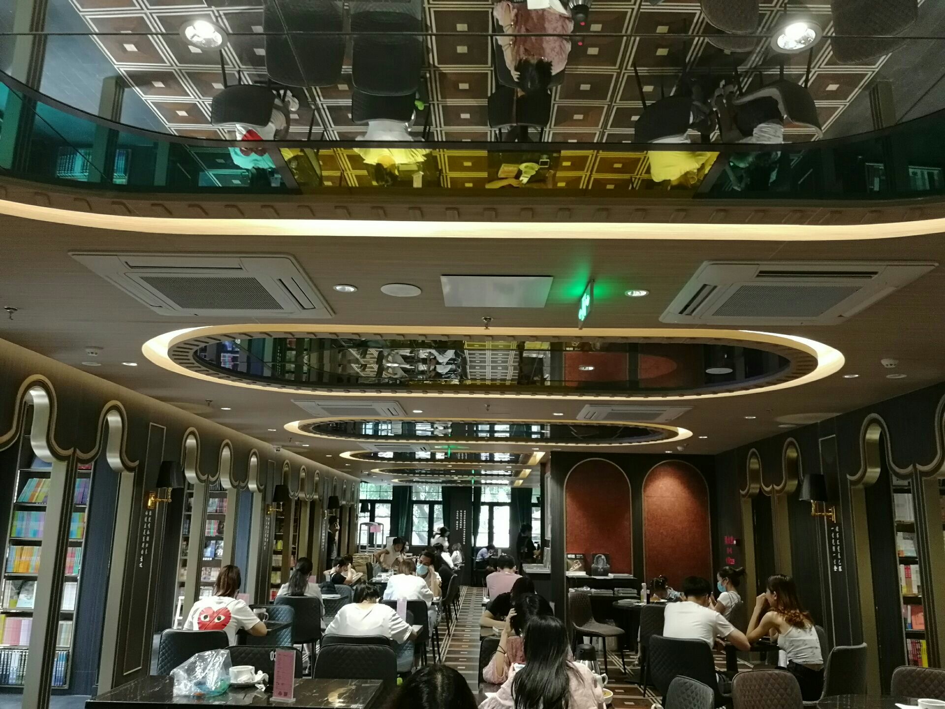 【携程攻略】广州钟书阁(永庆坊店)购物,位于恩宁路坊