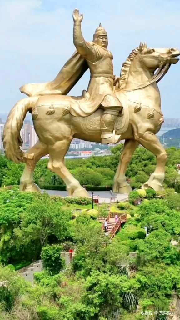 世界上最大的郑成功骑马铜雕像