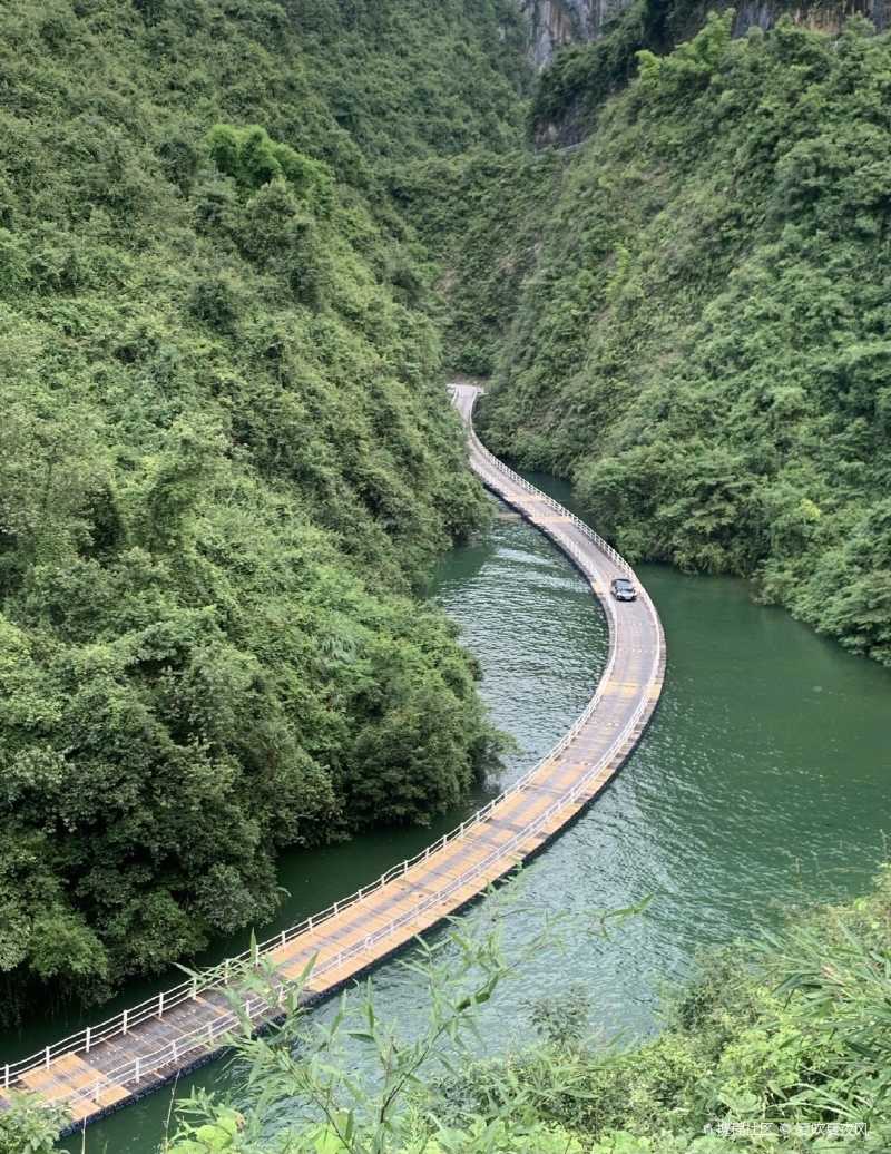 湖北恩施网红浮桥