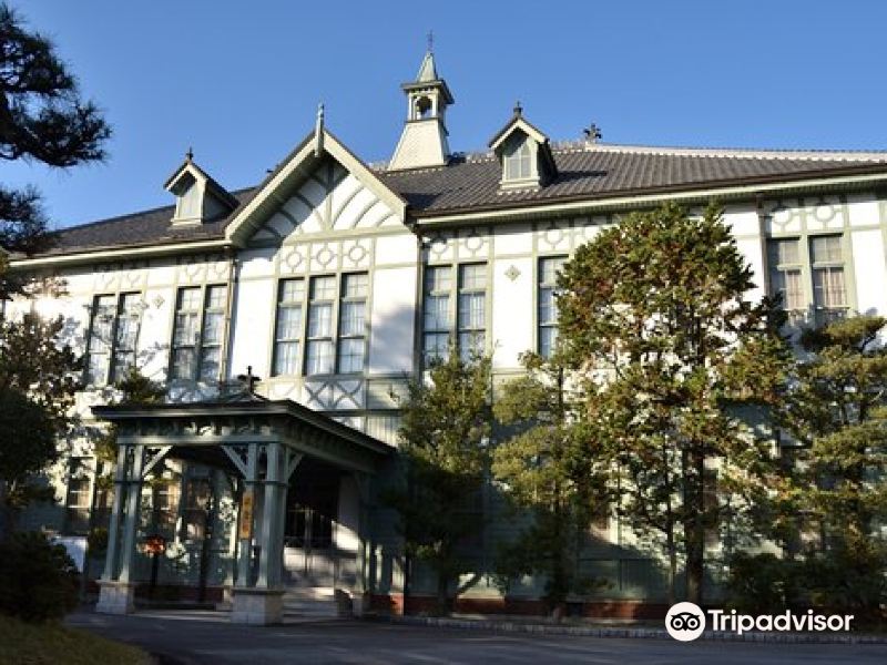 奈良女子大学