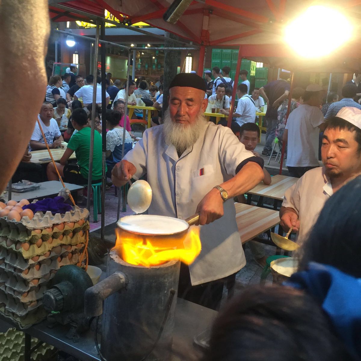 正宁路小吃夜市