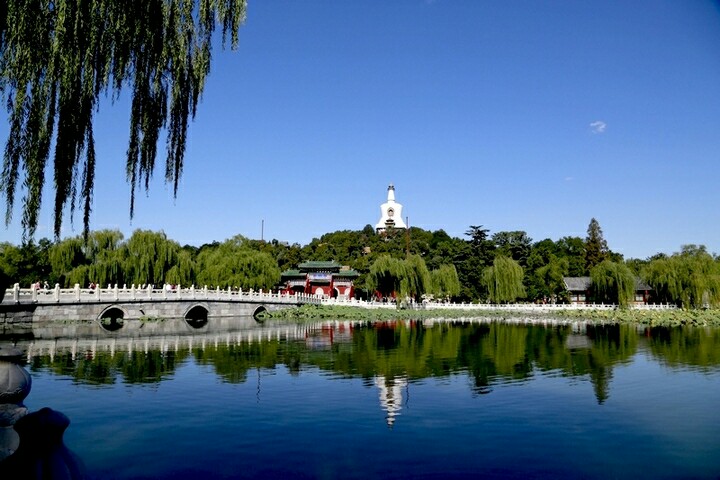 北海公园(beihaipark),位于北京市中心区,城内景山西侧,在故宫的西北