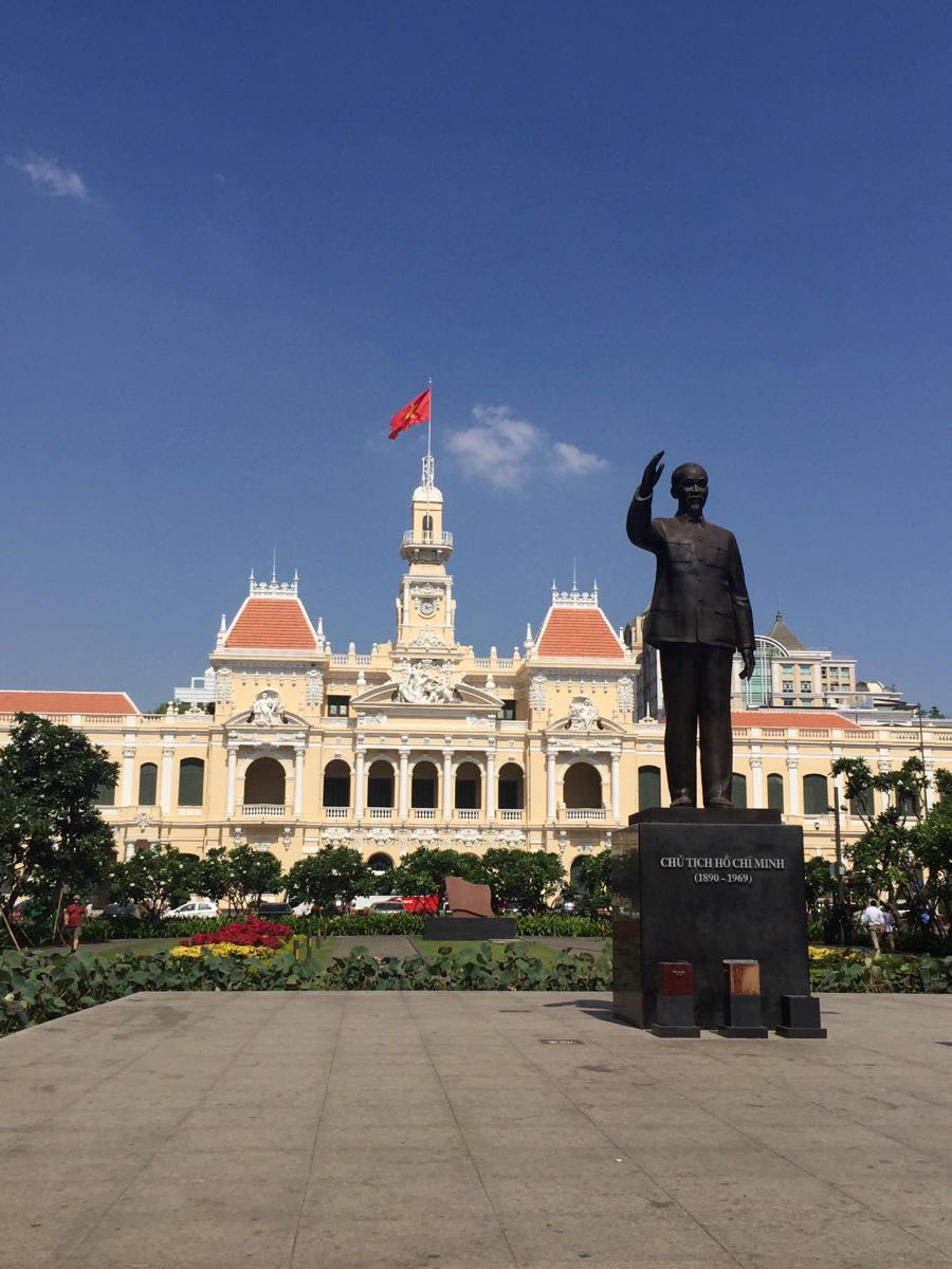 【携程攻略】胡志明市市政厅景点,胡志明市政府大楼即原西贡市政厅,是