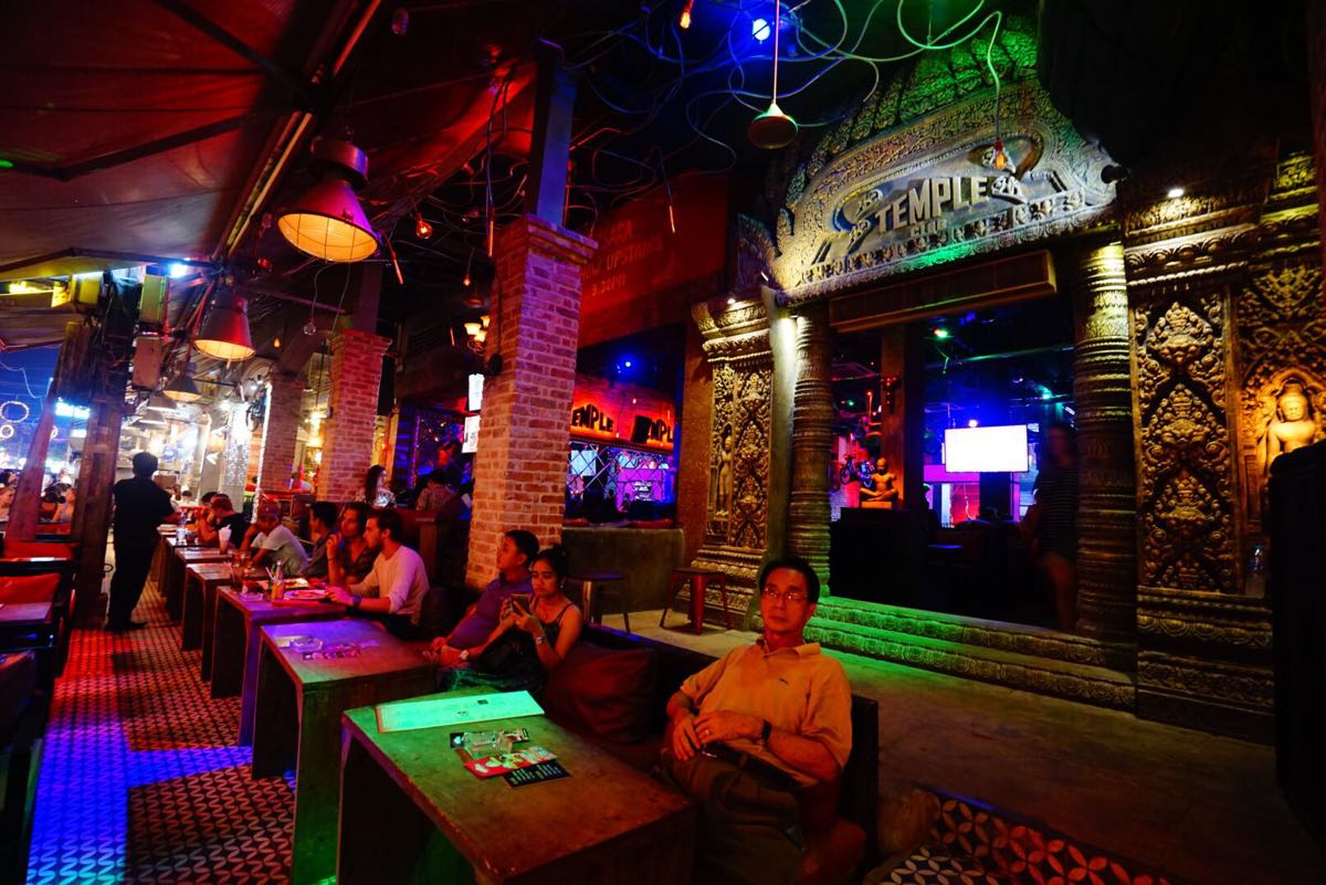柬埔寨暹粒酒吧街街頭圖片素材-JPG圖片尺寸6000 × 4000px-高清圖案500661002-zh.lovepik.com