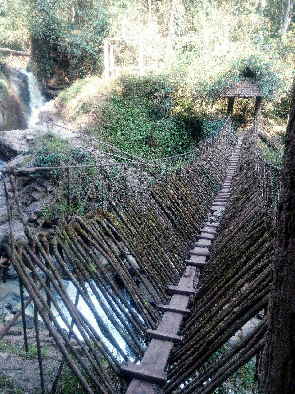 西盟佤部落旅游区里坎瀑布景区