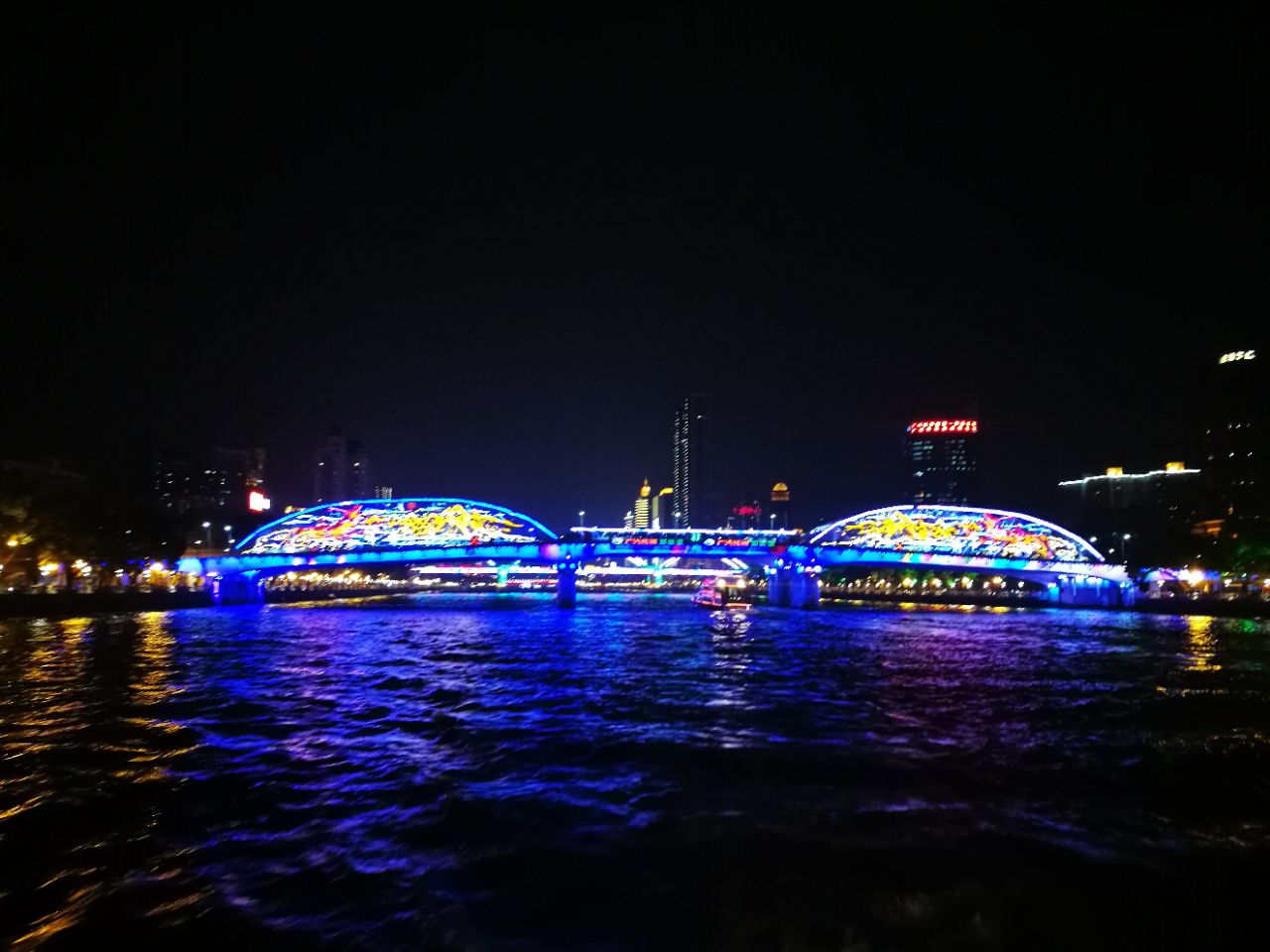 广州珠江夜游好玩吗,广州珠江夜游景点怎么样_点评