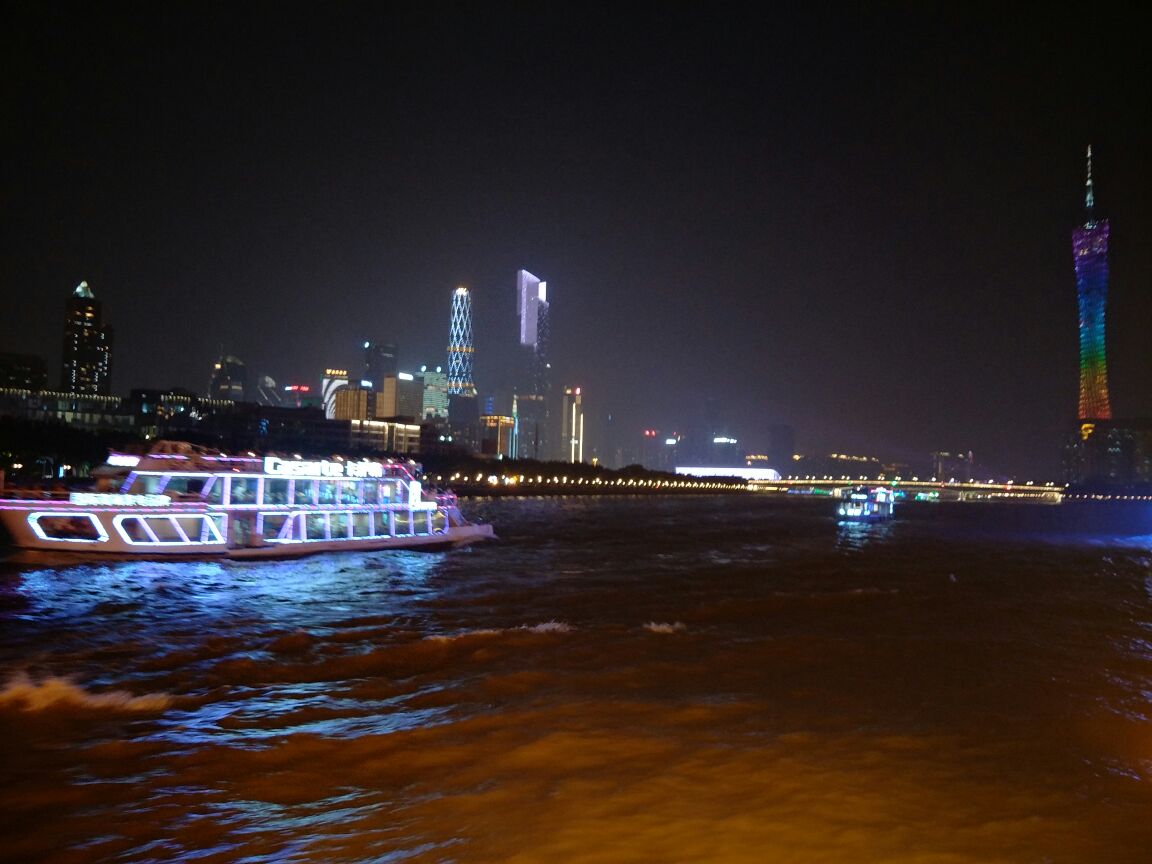 广州珠江夜游广州塔码头好玩吗,广州珠江夜游广州塔样