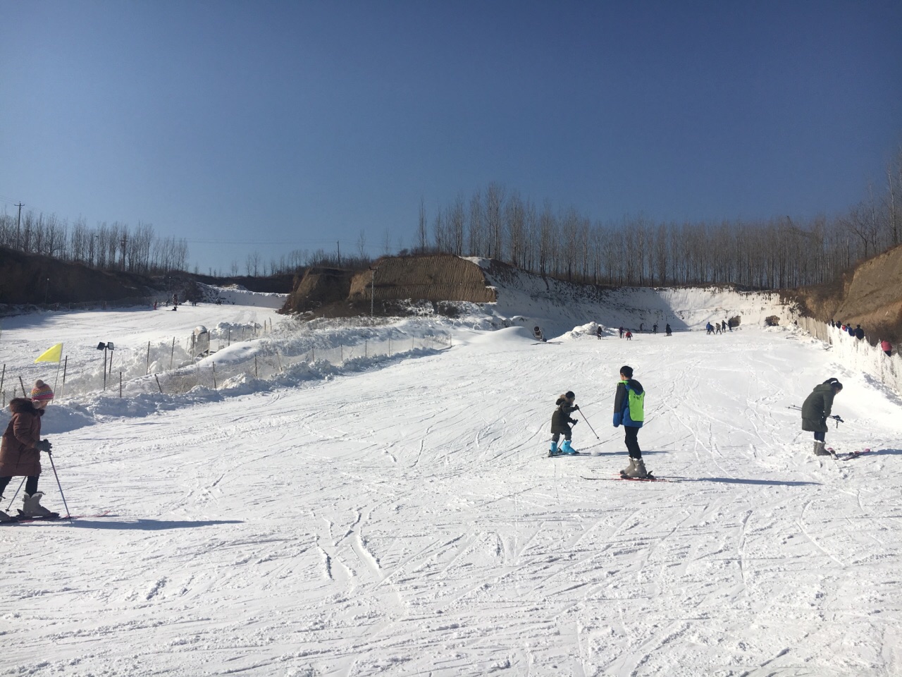 新郑龙泉国际滑雪场好玩吗,新郑龙泉国际滑雪场景点样