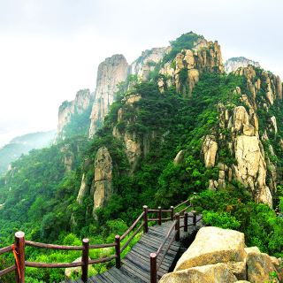 天崮山旅游风景区
