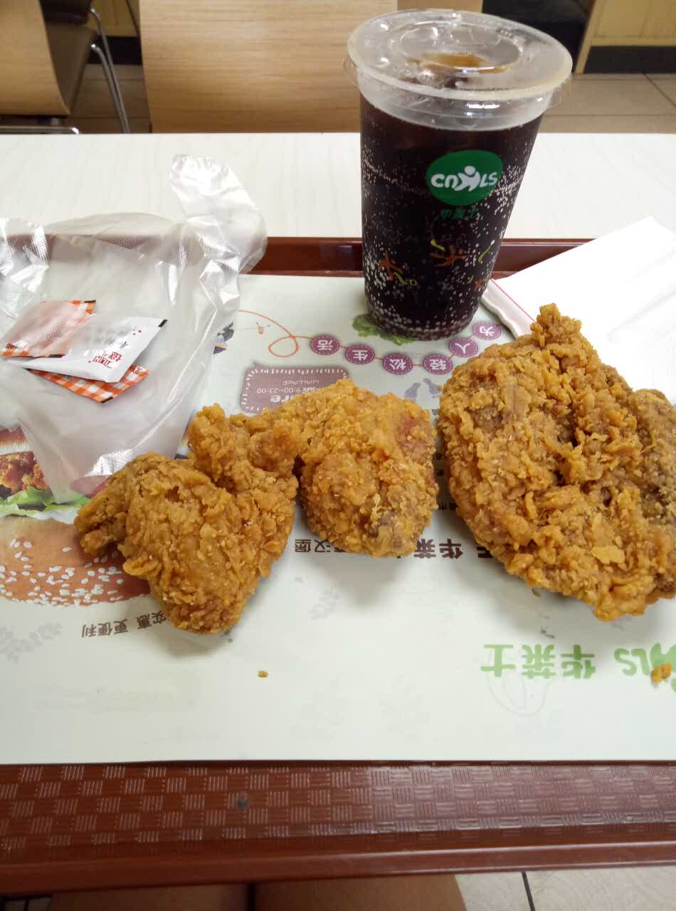 2021华莱士(顾庄店)美食餐厅,黄金脆皮鸡味道不错,就.