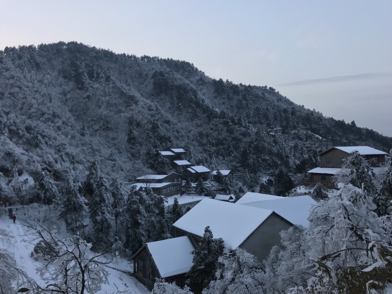 大明山万松岭滑雪场