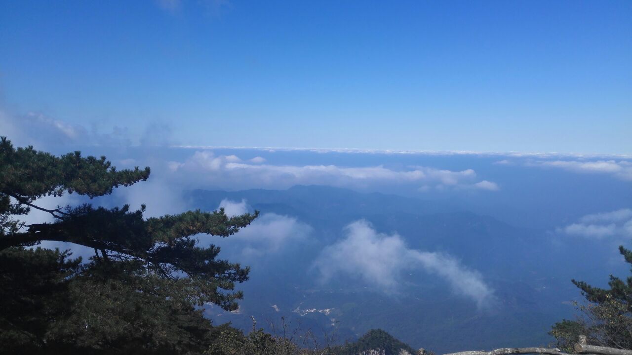 大别山主峰景区白马尖