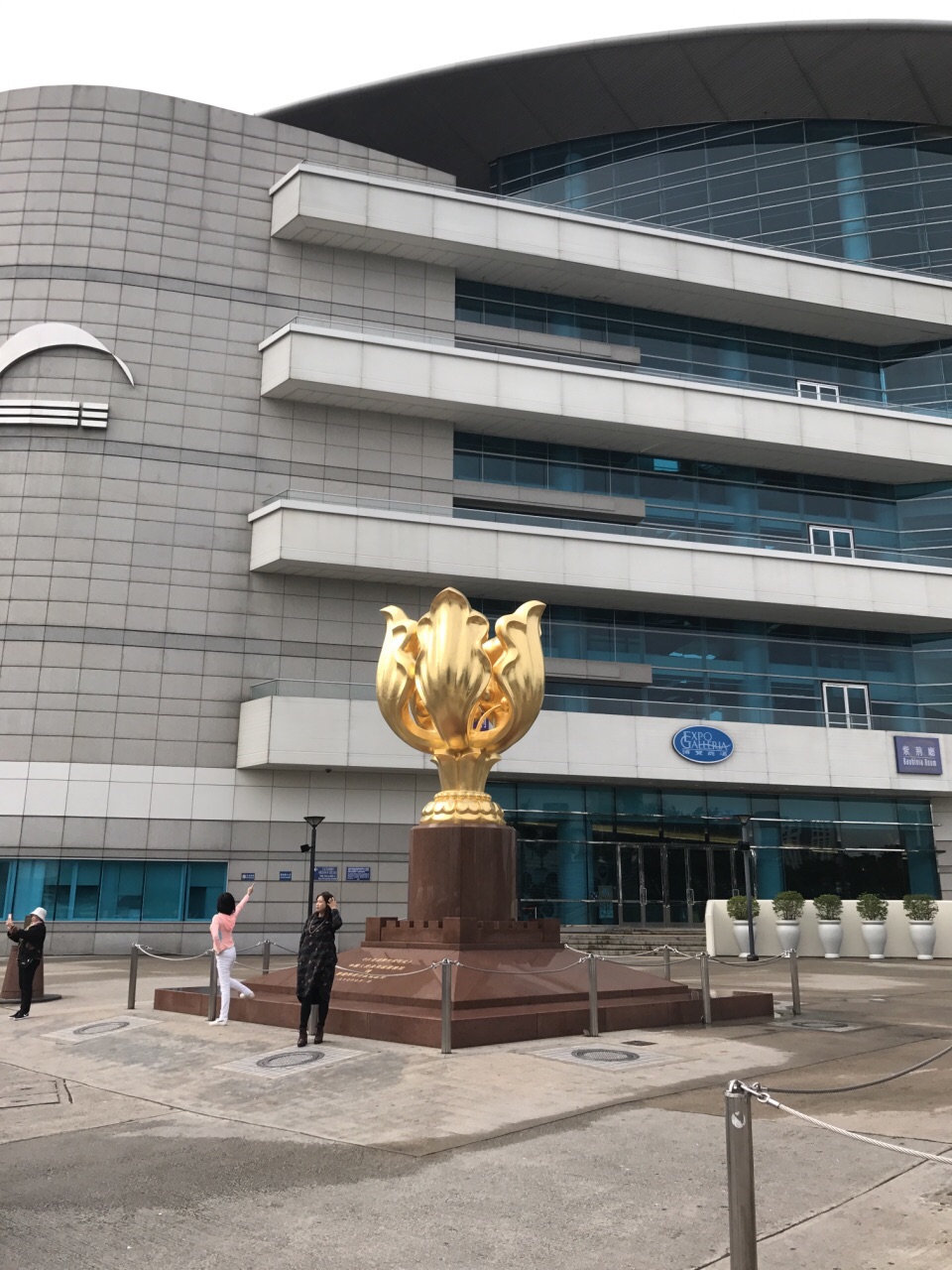                   香港地标建筑