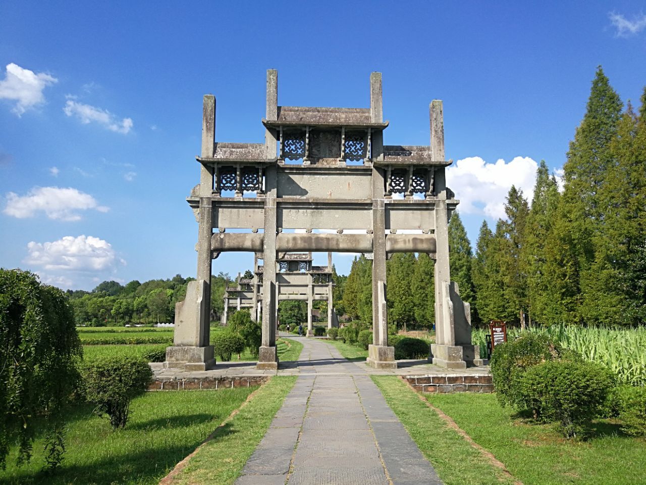 棠樾牌坊群鲍家花园