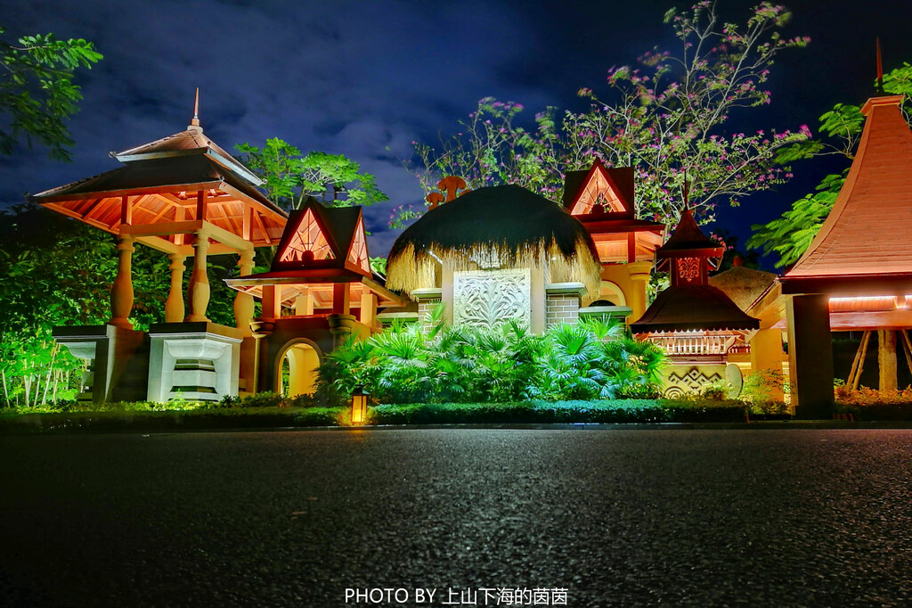 因为这次不是"独行侠",所以入住的是武汉半岭温泉海韵别墅v温泉别墅的多少平方三亚酒店钱一图片