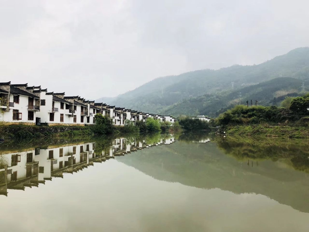 泾县桃花潭畔旅游度假区好玩吗,泾县桃花潭畔旅游度假