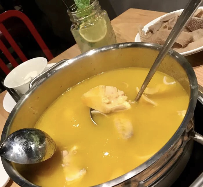 金胶玉粤·胶原花胶鸡火锅phoenix hotpot&bar(龙茗路店)