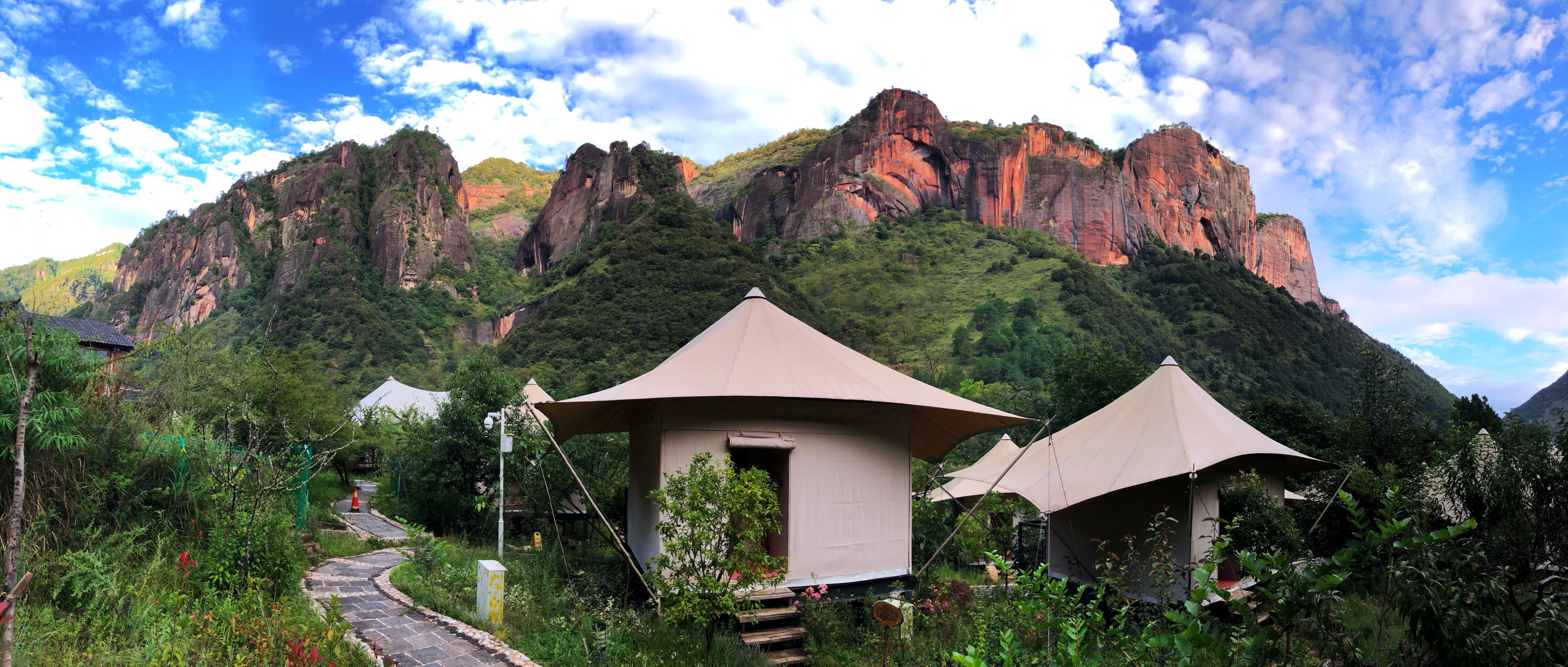 丽江老君山黎明黎光丹霞地貌景区好玩吗,丽江老君山黎