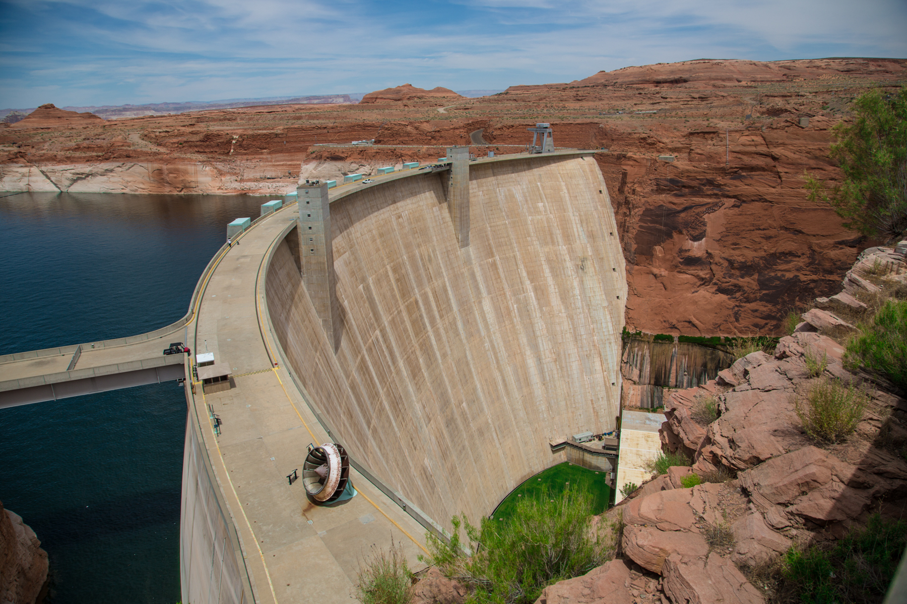 格兰峡谷水坝(glen canyon dam)亚利桑那州北科罗拉多河上一座