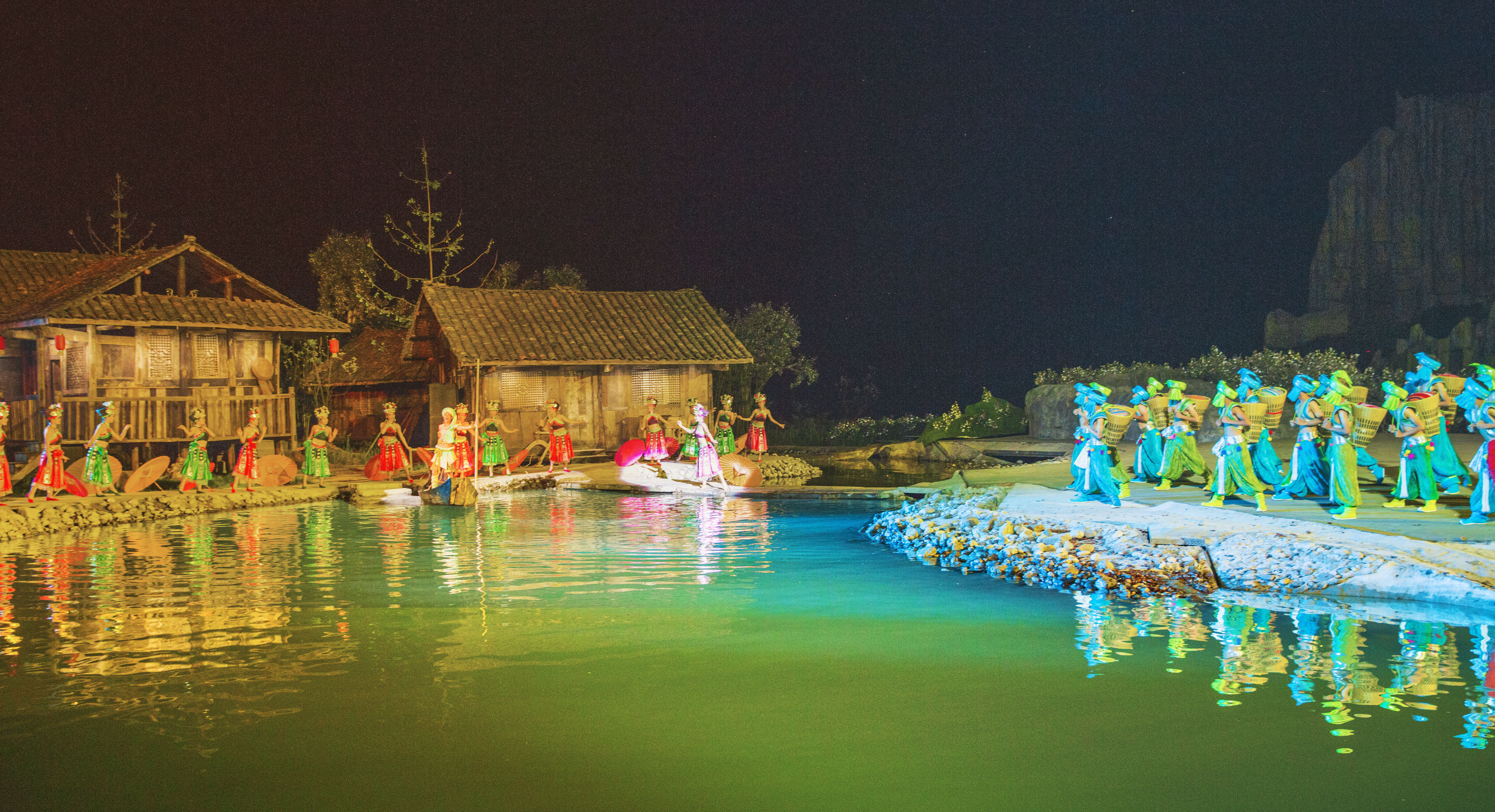 恩施大峡谷龙船调