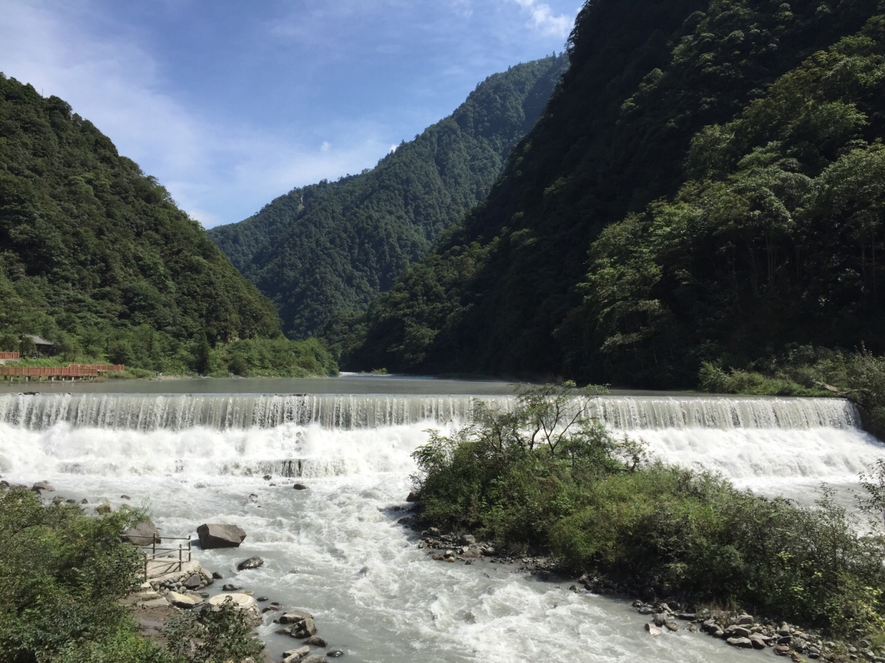 二郎山喇叭河风景区