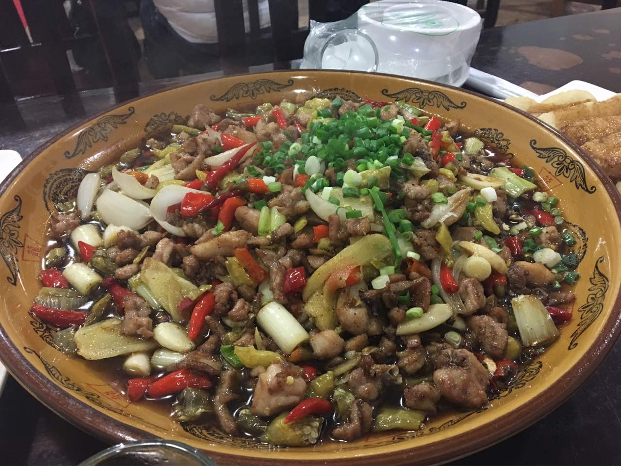 乐山嘉州程记泡椒兔好吃吗,嘉州程记泡椒兔味道怎么样,环境/服务好不