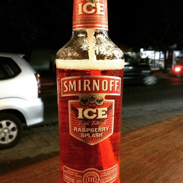 dinner with smirnoff ice at cafe_cafe  cheap price and quick