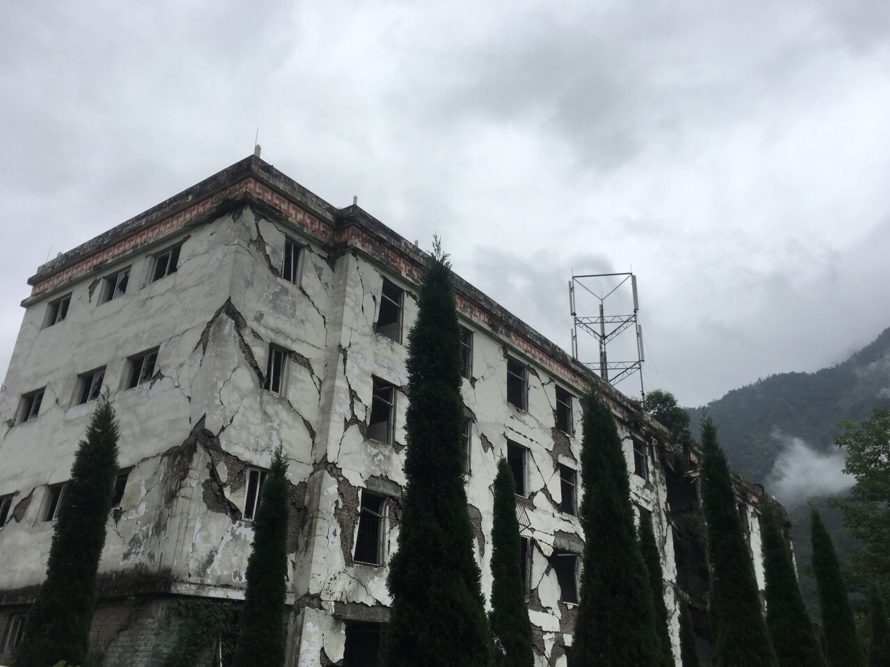 映秀地震遗址