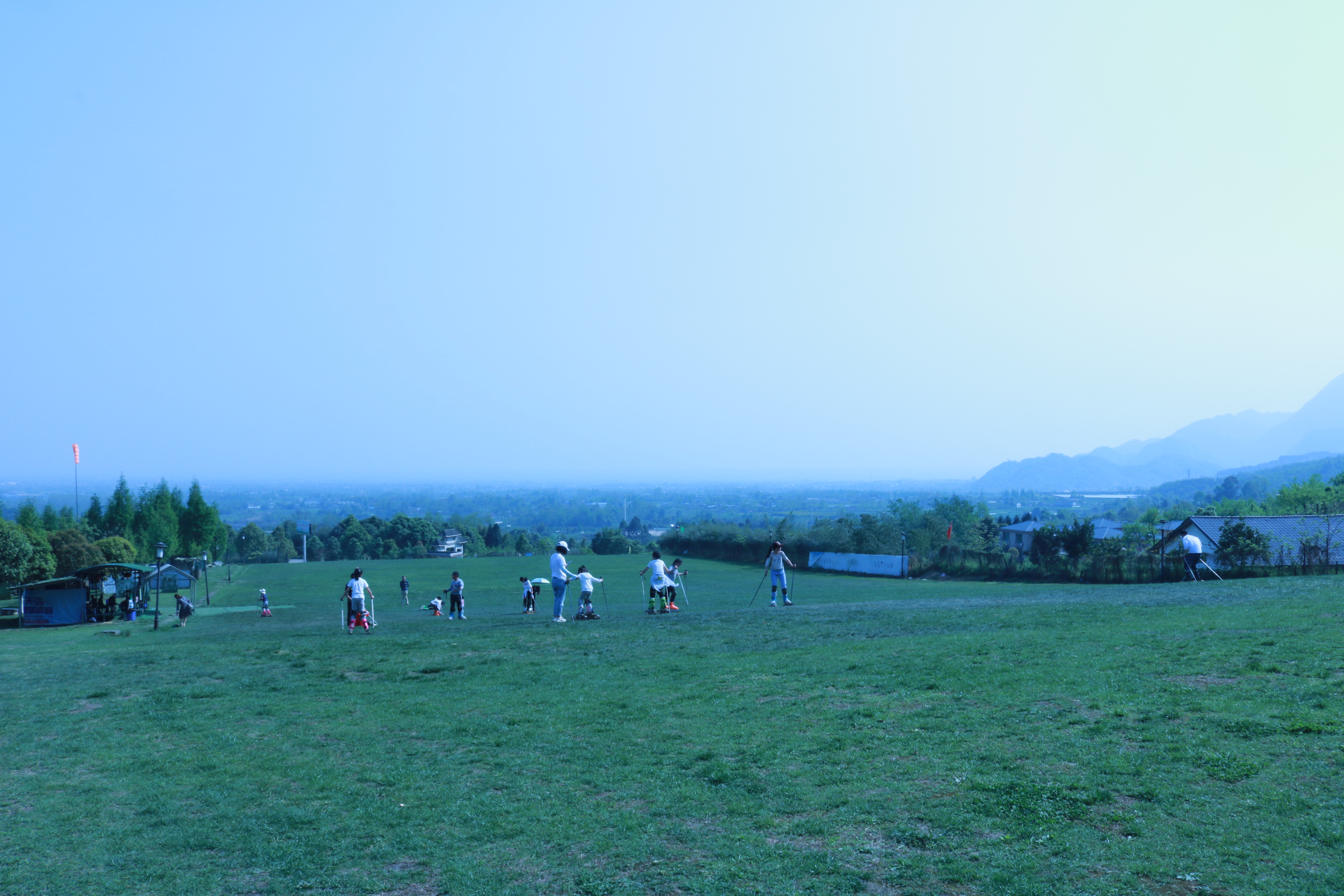 四川绵竹九龙滑草场