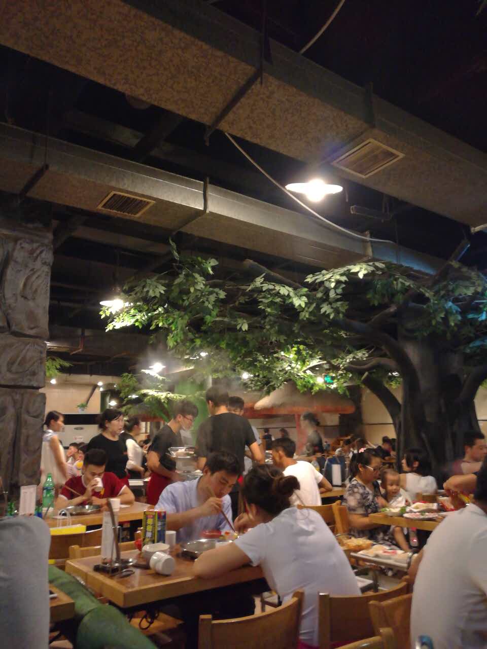 2022傣妹火锅(韵淮阁店)美食餐厅,吃的很开心,人非常