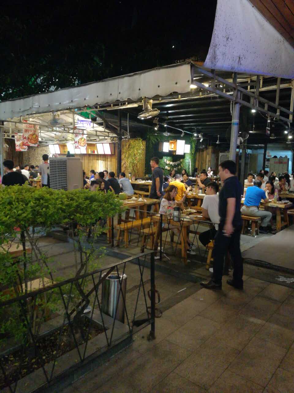 木屋烧烤(香蜜湖店)