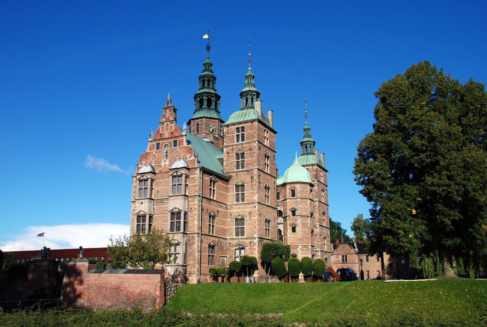 2019玫瑰堡游玩攻略,罗森堡宫是哥本哈根相当有名【去哪儿攻略】