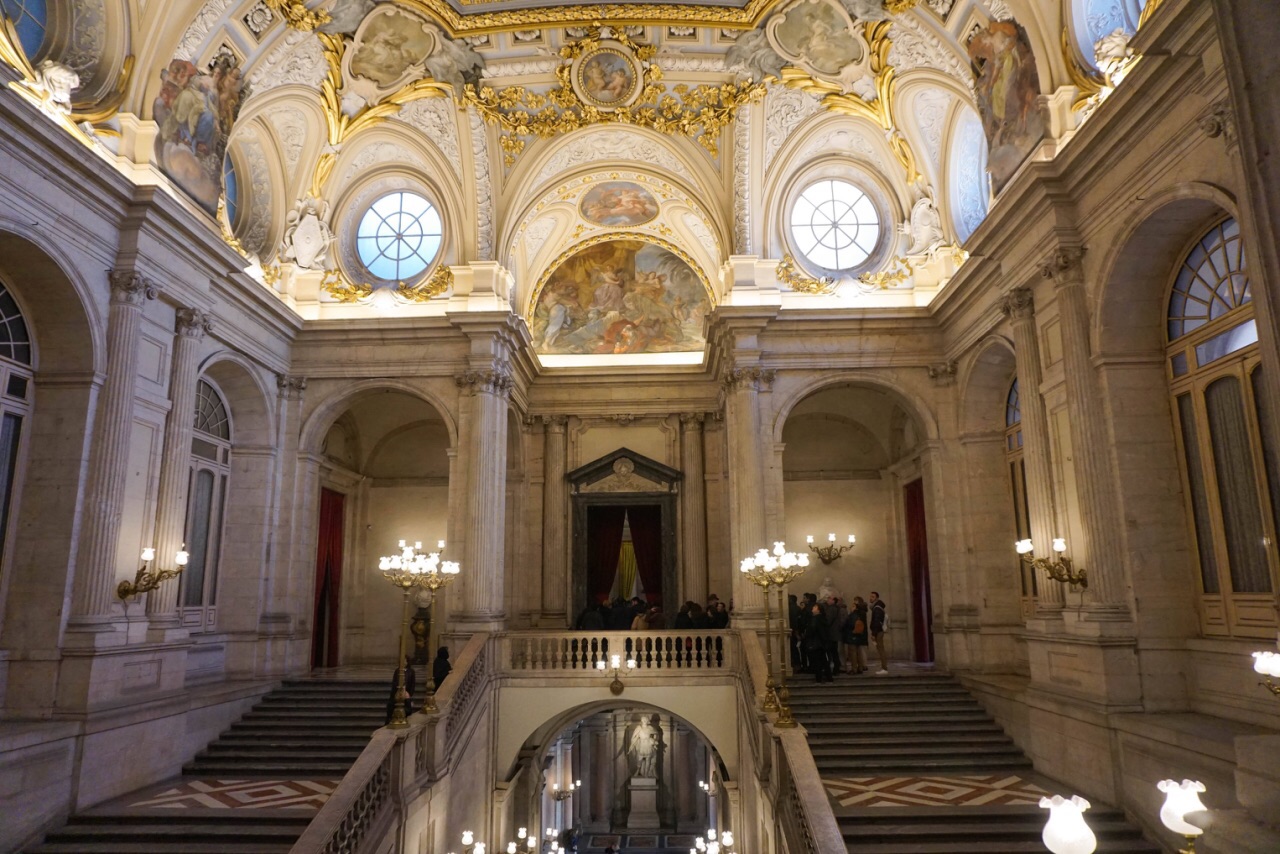 马德里皇宫不愧是世界上保存最完整最精美的宫殿之一!