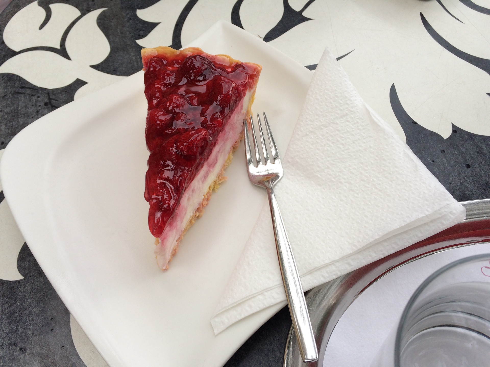 **Indulge in Delight: Irresistible Raspberry Swirl Cheesecake Recipe Revealed**