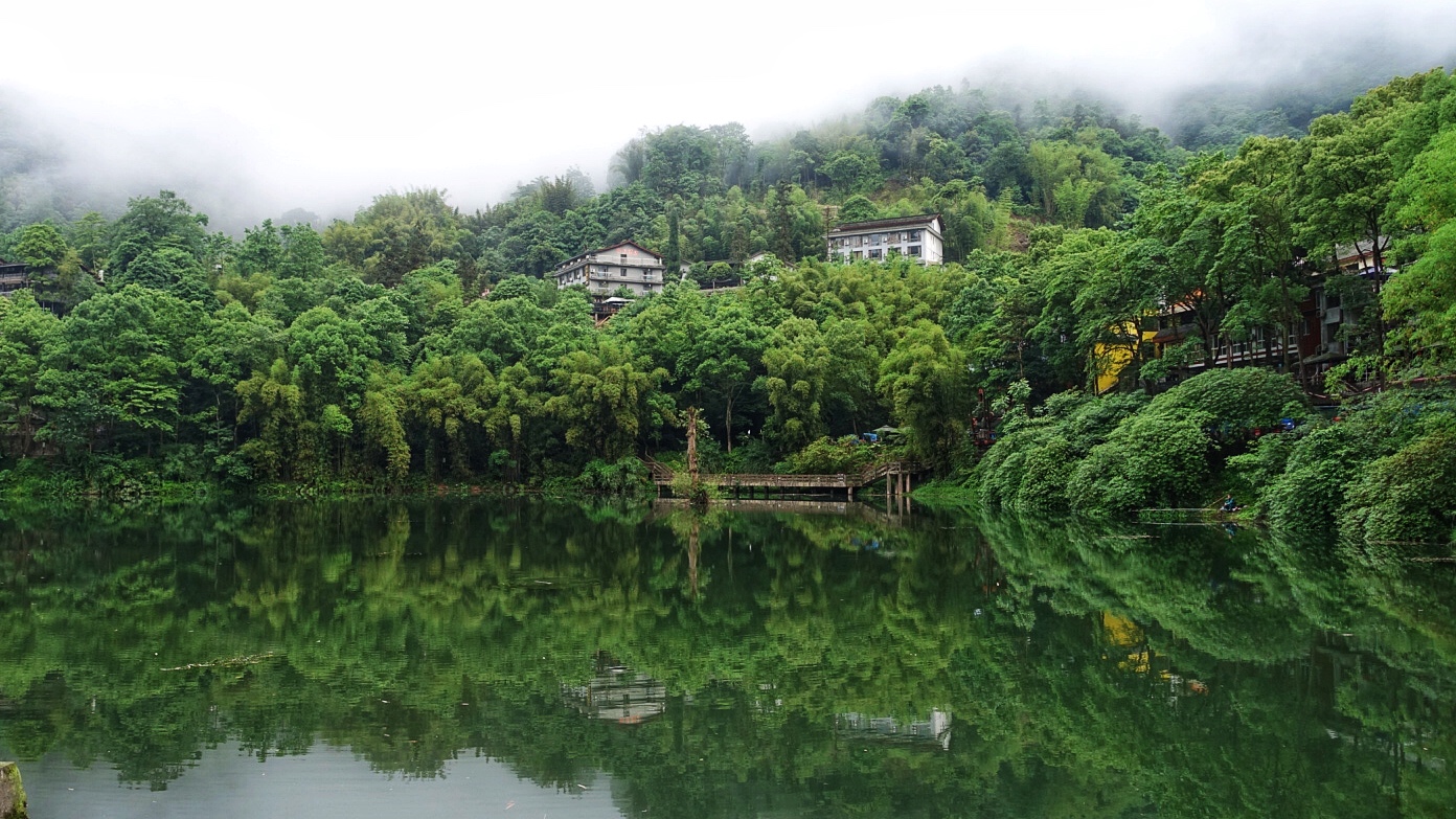 峨眉山清音平湖好玩吗,峨眉山清音平湖景点怎么样