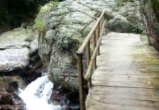 仙寓山风景区-李诚故居 直线距离7.2km