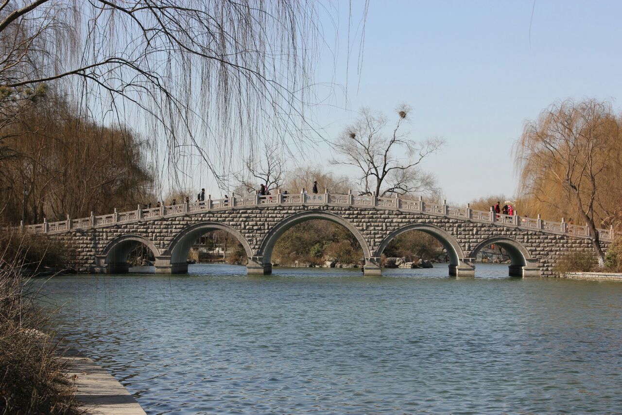 【携程攻略】济南大明湖景区景点,大明湖经过重新修建整理,新建了几座