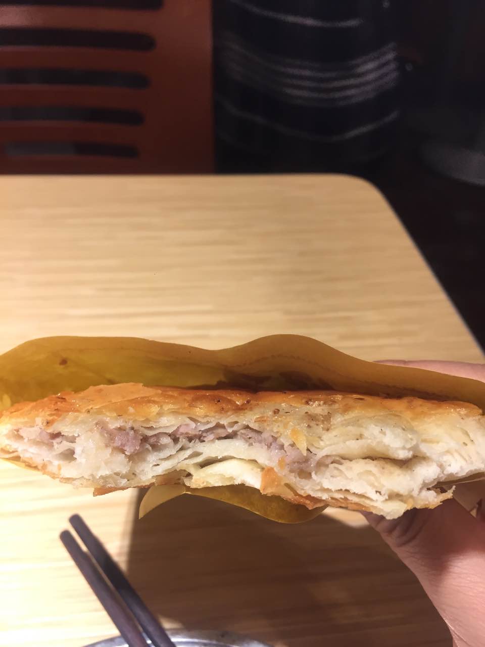 锅盔味道不错,比隔壁牛王庙强多了,牛王庙现在好难吃!