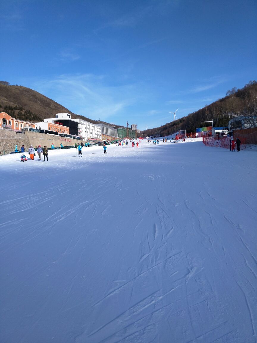 长城岭滑雪场