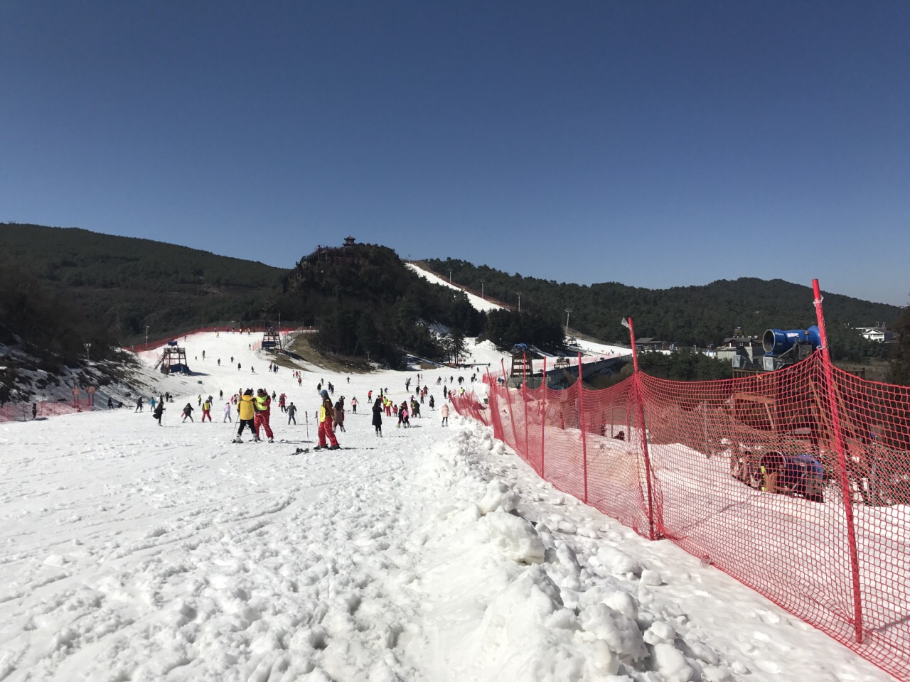 玉舍国家森林公园滑雪场