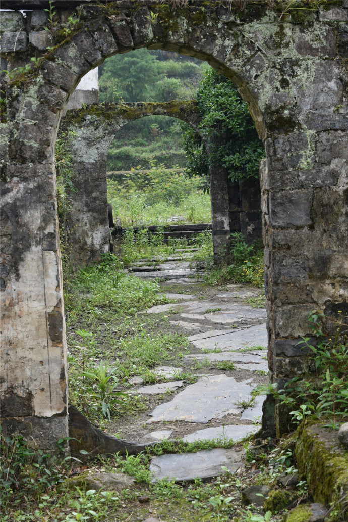 白石岭——一个隐藏在大山深处的六百年古村落 - 石台