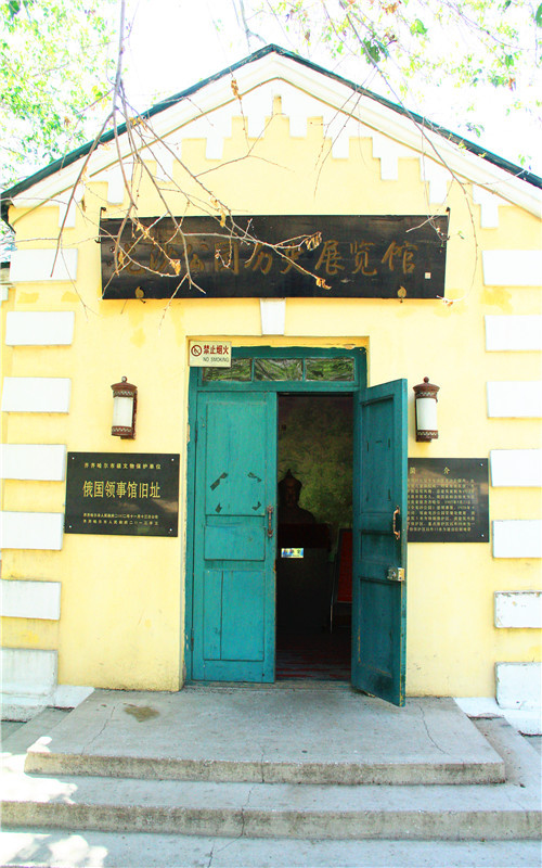 昂昂溪文化遗址,大乘寺,清真寺,关帝庙,石碑山,塔子城等等历史文物