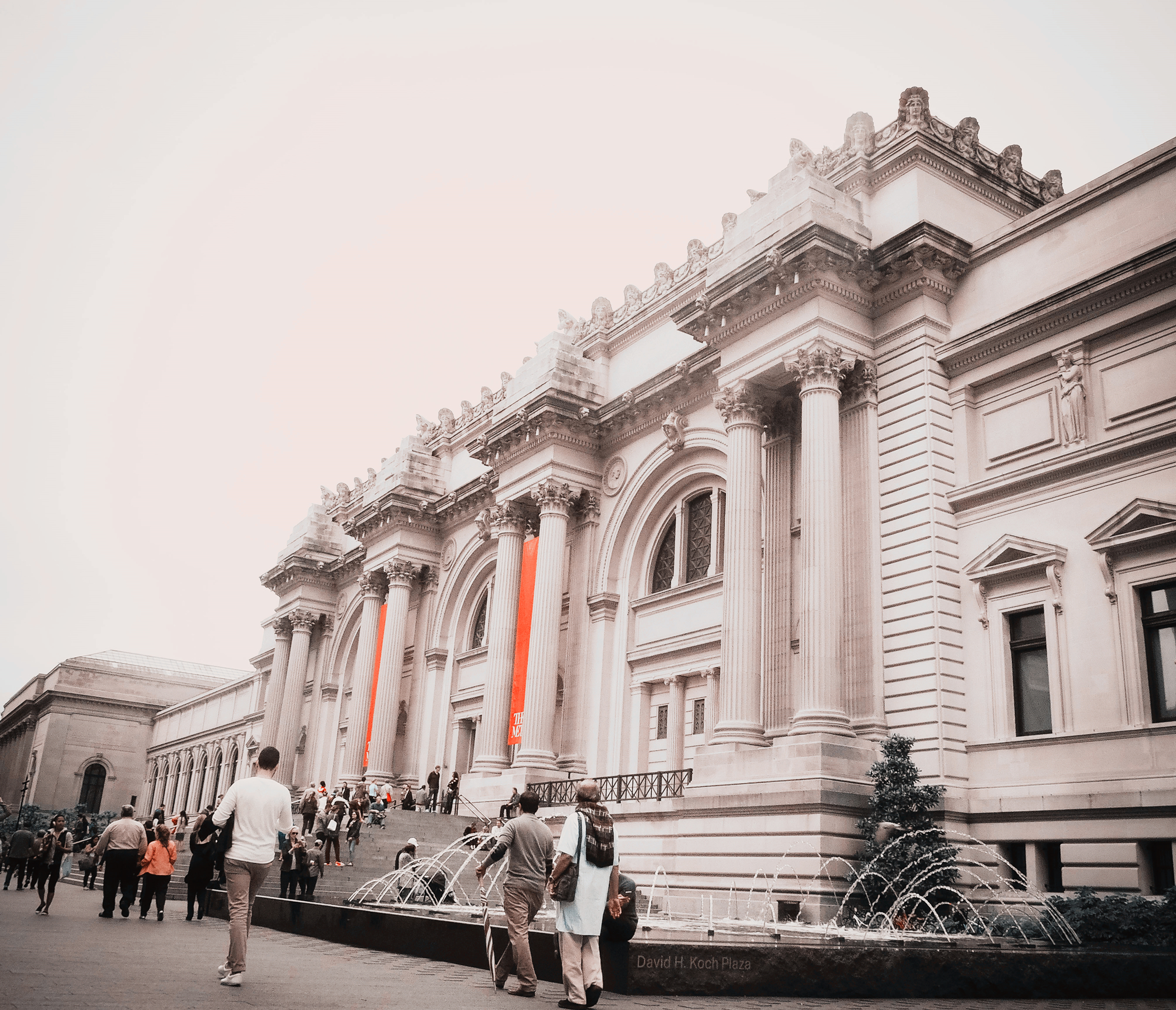 纽约大都会艺术博物馆 (© Susanne Pommer/Shutterstock) | 必应每日高清壁纸 - 精彩,从这里开始