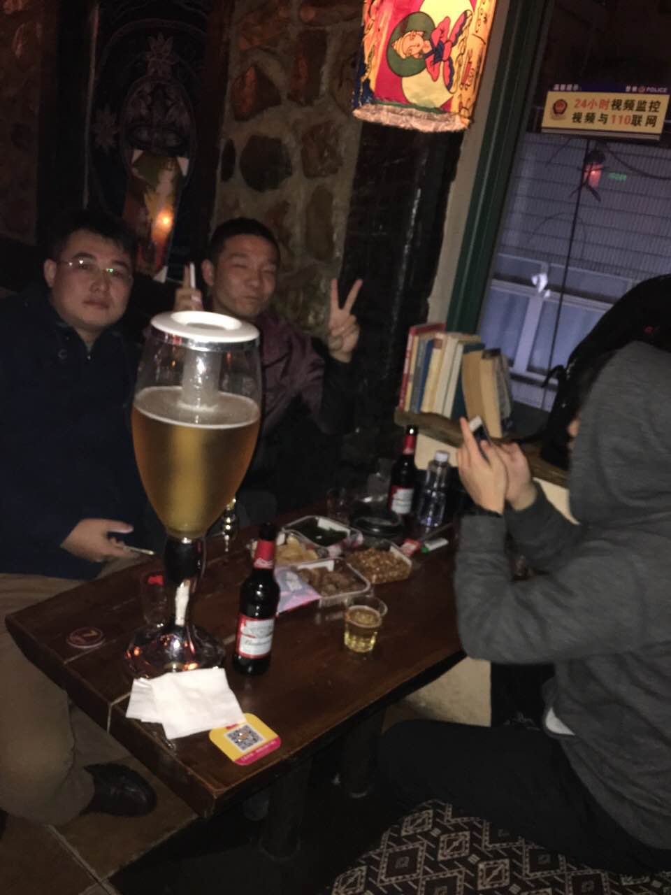 【携程美食林】上海helens(上海中山公园店)餐馆,喝酒