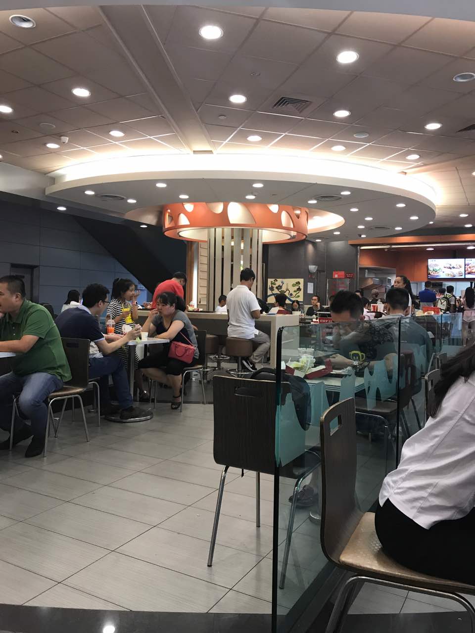 2020肯德基(重庆机场店)美食餐厅,服务态度很好,用餐.