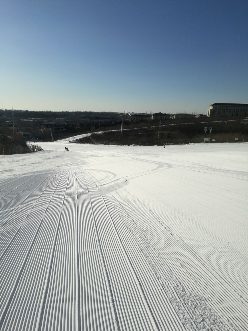 万龙八易滑雪场